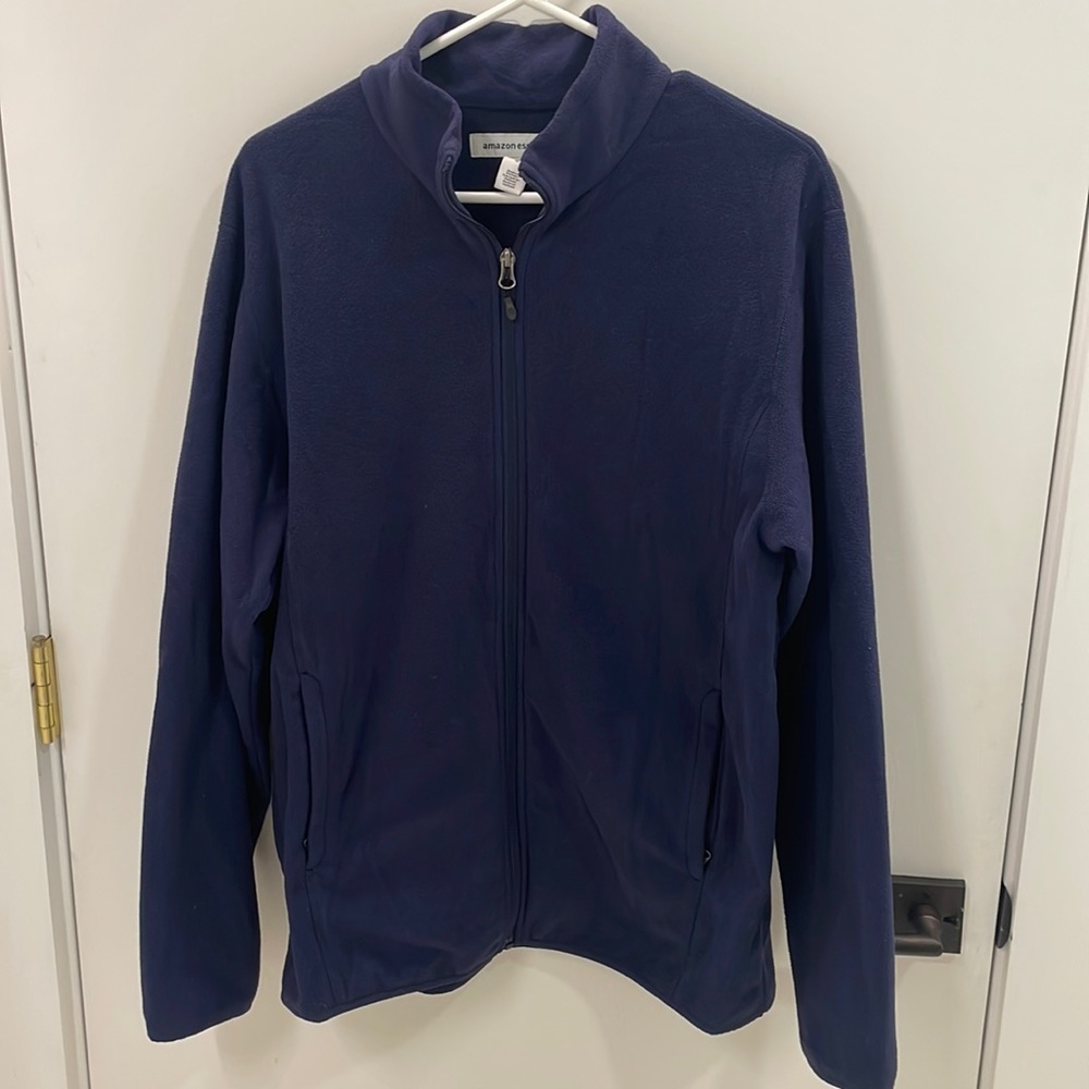 Amazon Essentials Navy Blue Fleece Full Zip Jacket with Pockets, size Medium